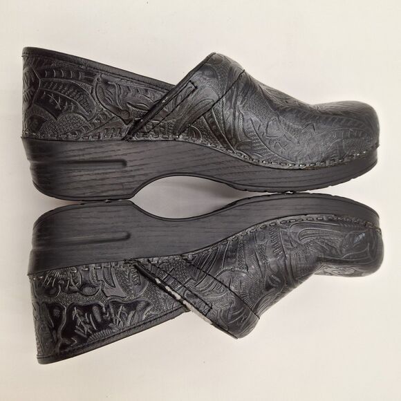 Dansco Professional Tooled Floral Clog Nursing EU-41  US 10.5 - 11 - Picture 15 of 16